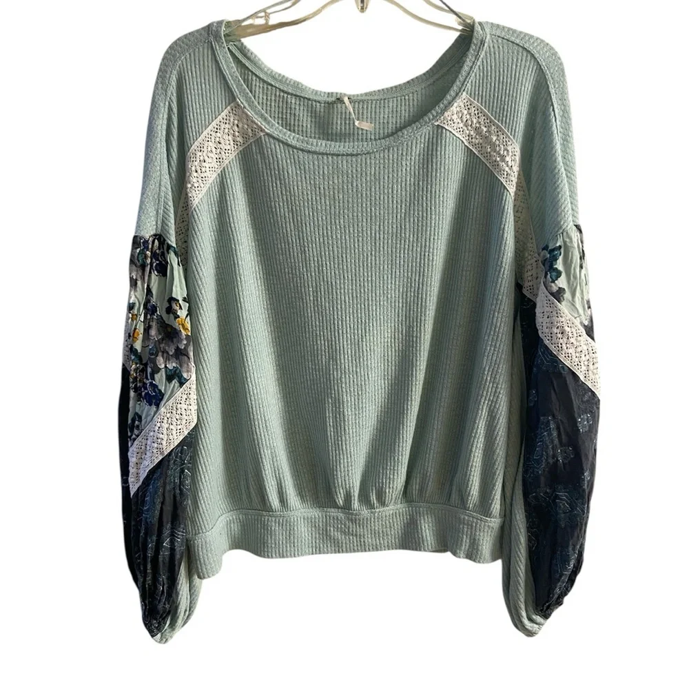 Free people Mint Green Floral Sleeve top Large - Picture 1 of 6
